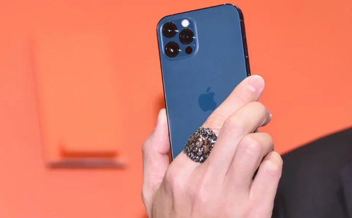 景谷苹果手机维修分享iPhone12系列重启方法教程 